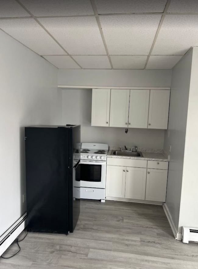Building Photo - 2883 W Liberty Ave Unit 1