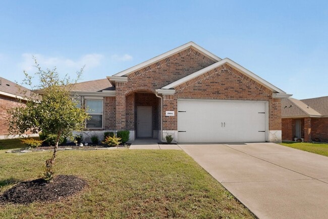 Photo - Adorable Home in Camden Park-Farmersville ISD!