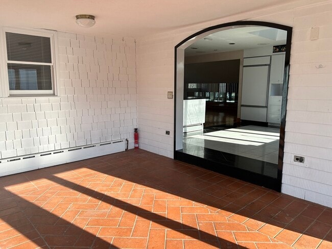 Photo - 990 Humphrey St Unit 2