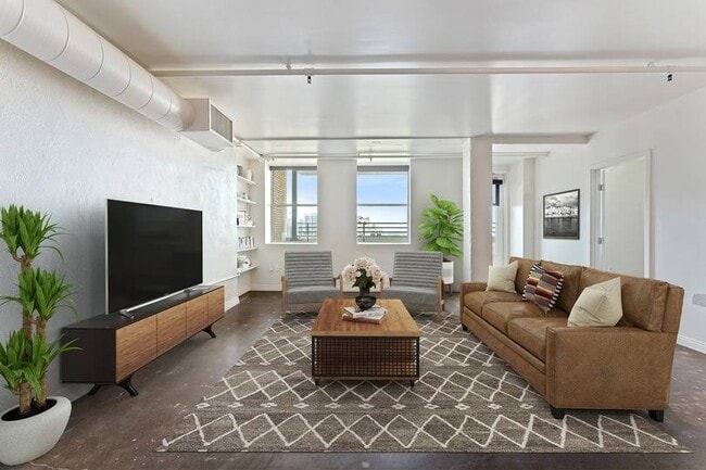 Penthouse Living Room - Arrive Broadway Lofts