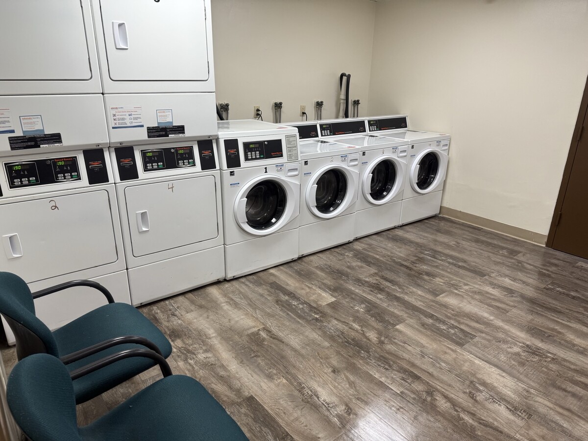 Photo - Roxbury Hills