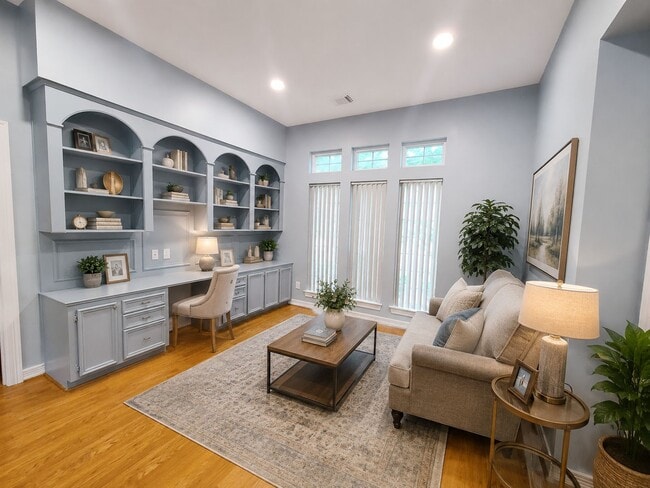 2115 Grandmill Ln