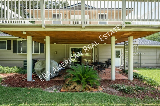 Photo - 631 Country Club Ave NE