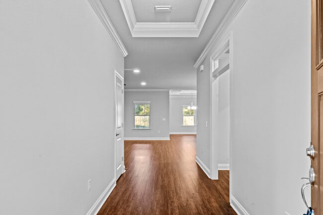 Photo - 8174 Miranda St