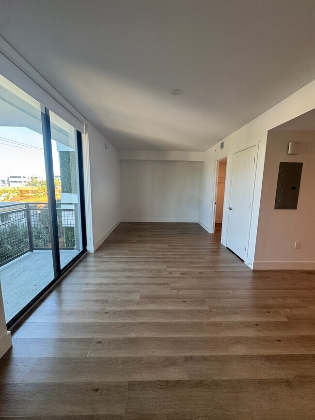 Photo - 2459 Fillmore St Unit 2