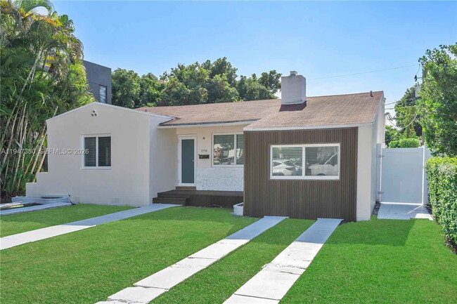 Building Photo - Southwest 26th Street, Miami, FL 33133 - 3 BR 2 BA single-family home