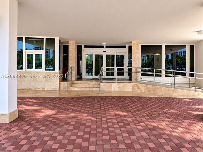 3505 S Ocean Dr Unit 402