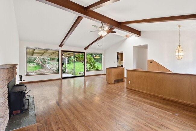 Photo - 3bd/2ba Bellevue Home