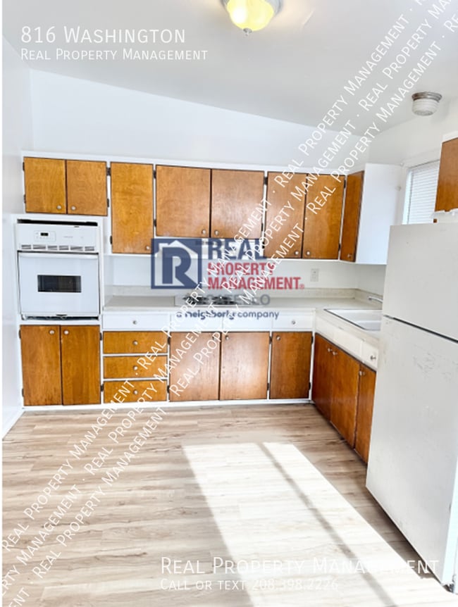 Photo - 816 Washington-