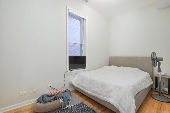 Photo - 2 bedroom in Chicago IL 60647 Unit 1F