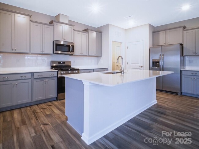 Photo - 1603 Swallow Tail Dr