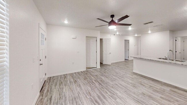 Photo - 2617 Aldrich Rd Unidad Apt A