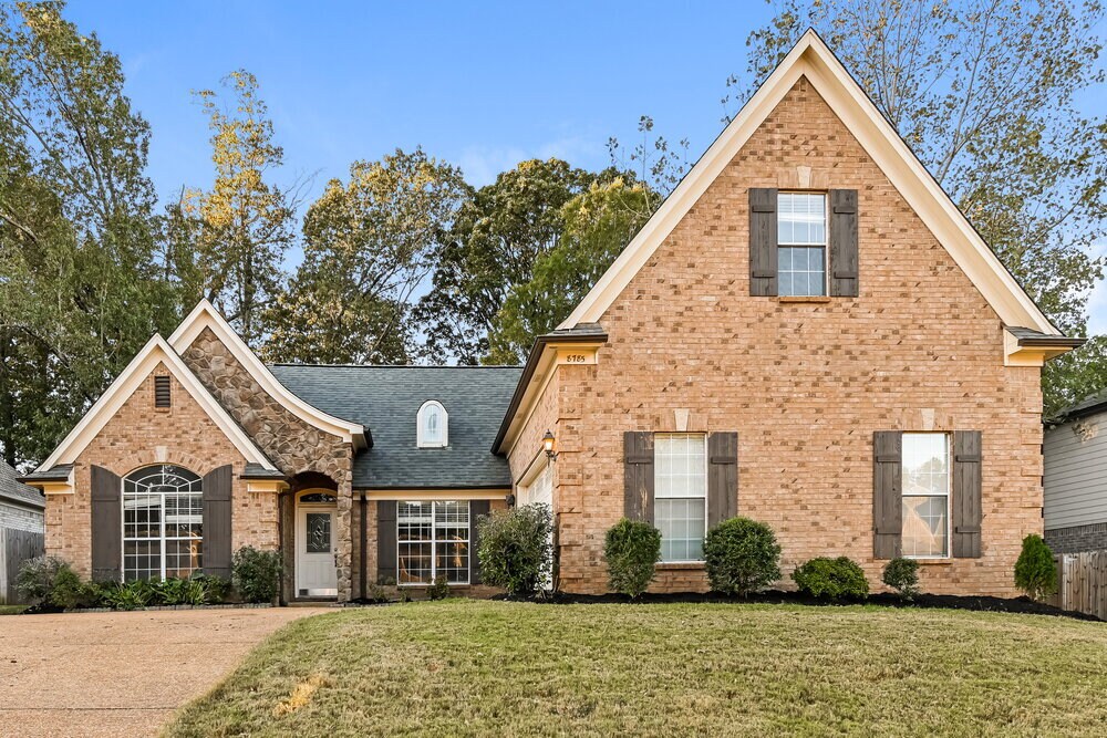 Photo - 8785 Oak Grove Blvd House
