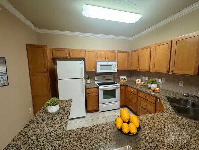 Photo - GREAT LOCATION NEAR MEDICAL & USAA | 3 BEDS | 3.5 BATHS