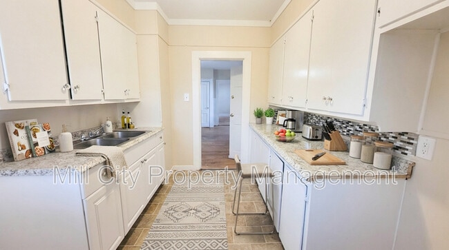 Photo - 416 Cedar St