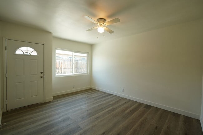 Photo - 3447-3449 Dwight Ave Unit 3449