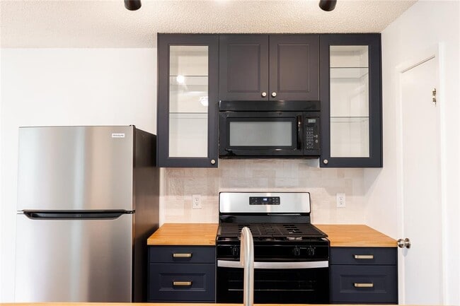 Photo - 706 Ramble Ln