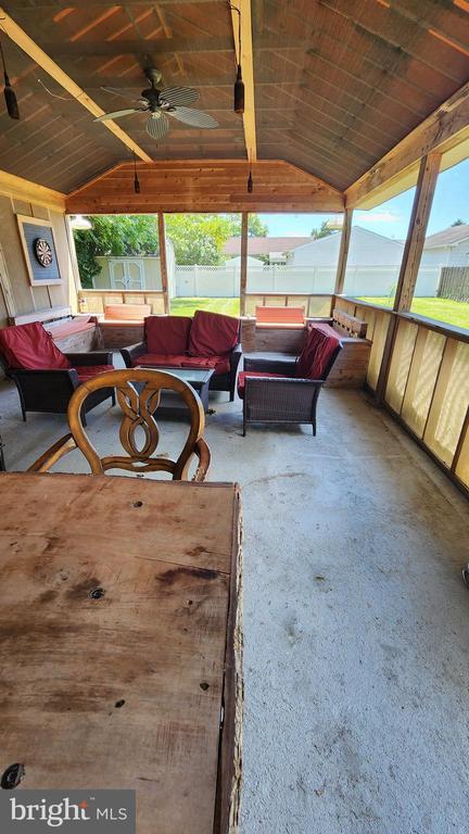 Photo - 228 Market Pl