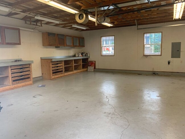 Photo - 21201 Wicklund Av