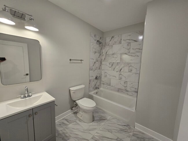 Photo - 1507 N Sedgwick St