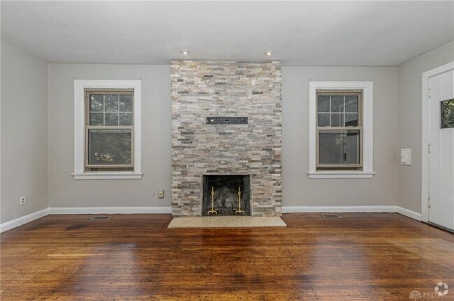 Building Photo - 4038 Clifton Ave Unit 2 Rental