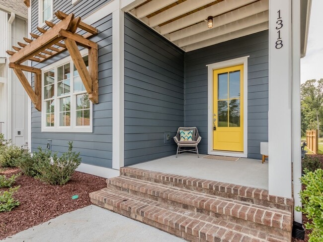 Photo - WOW!! One of the best Locations in one of the most desired neighborhoods