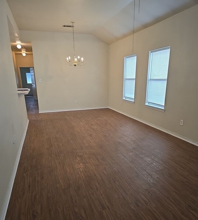 Photo - 915 Walnut St