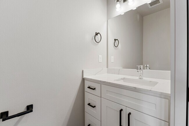 Photo - BRAND NEW Townhomes in Ephrata! Unidad A2