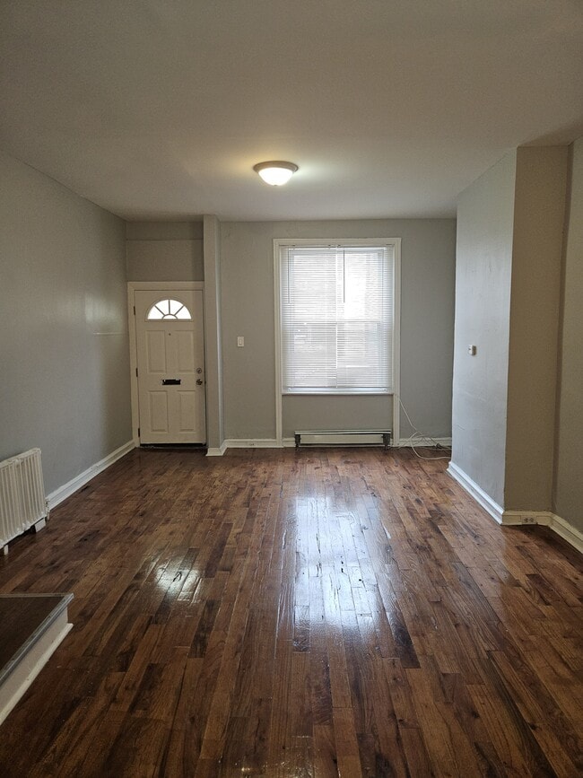 Photo - 1528 W Oakdale St