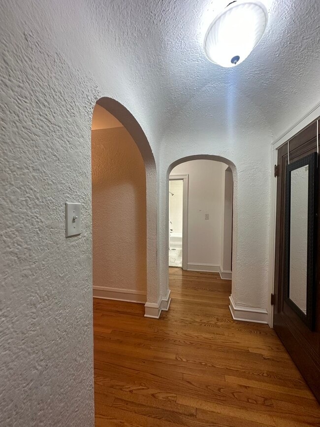 Photo - 2333 W Farwell Ave Unit 1S