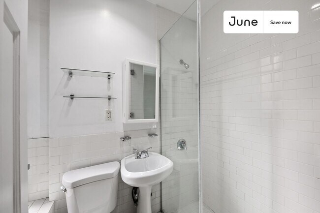 Photo - 715 E 5th St Unidad 1D