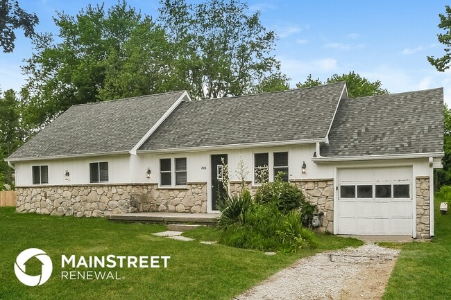 Building Photo - 2008 N Bazil Ave Rental