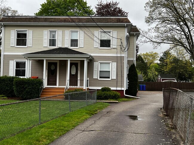 Photo - 68 Robert St Unit 3