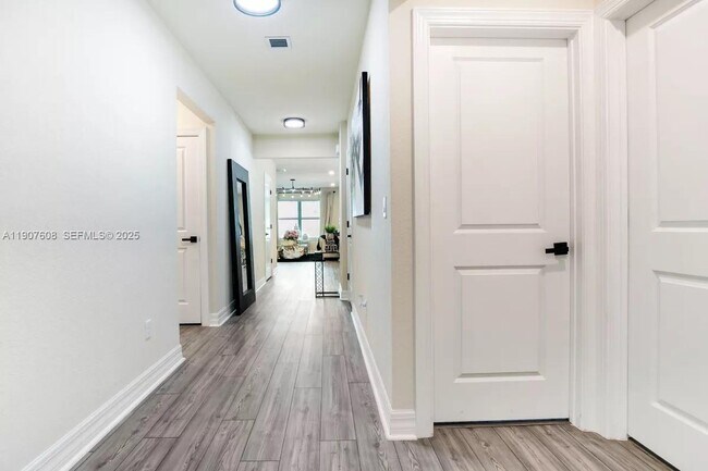 Photo - 2940 Shortleaf Ave