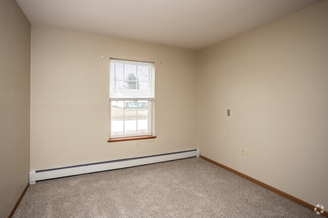 1BR, 1BA - 626 SF - Fox Meadow Senior Apartments