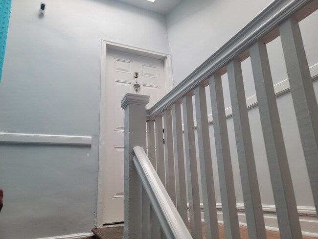 291 Cator Ave Unit 3