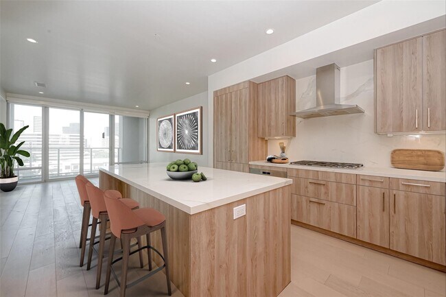 Photo - 2047 Westcreek Ln Ln Unit 801