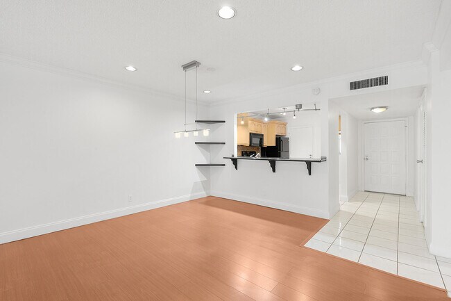 Photo - 6300 S Falls Cir Dr Unit 213