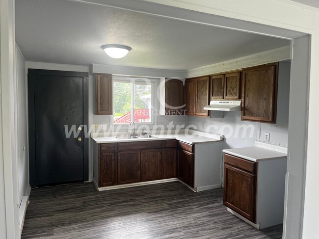 Photo - 1420-D Cleveland-