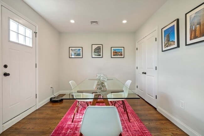 Photo - 77 Torrey St Unit 3