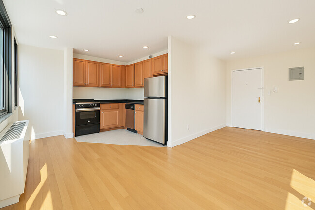 Building Photo - 207 East 37th Street Rental