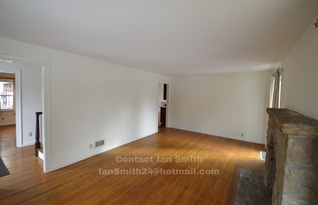 Photo - 155 E Park St