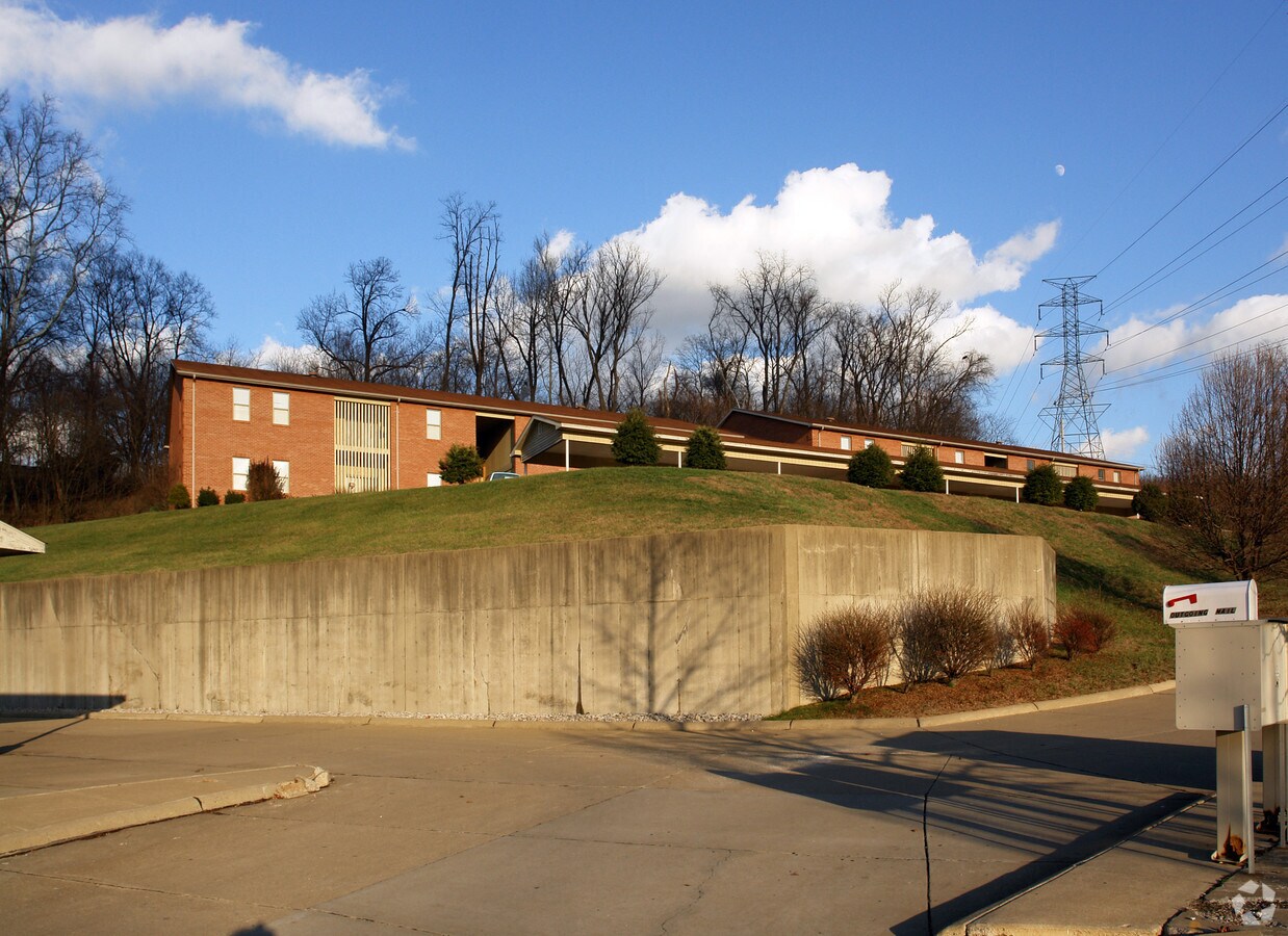 Tremont Apartments - Tremont Apartments