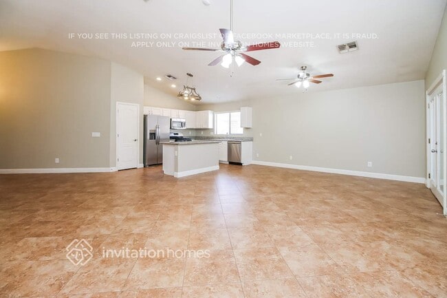 Photo - 1400 E Vernoa St