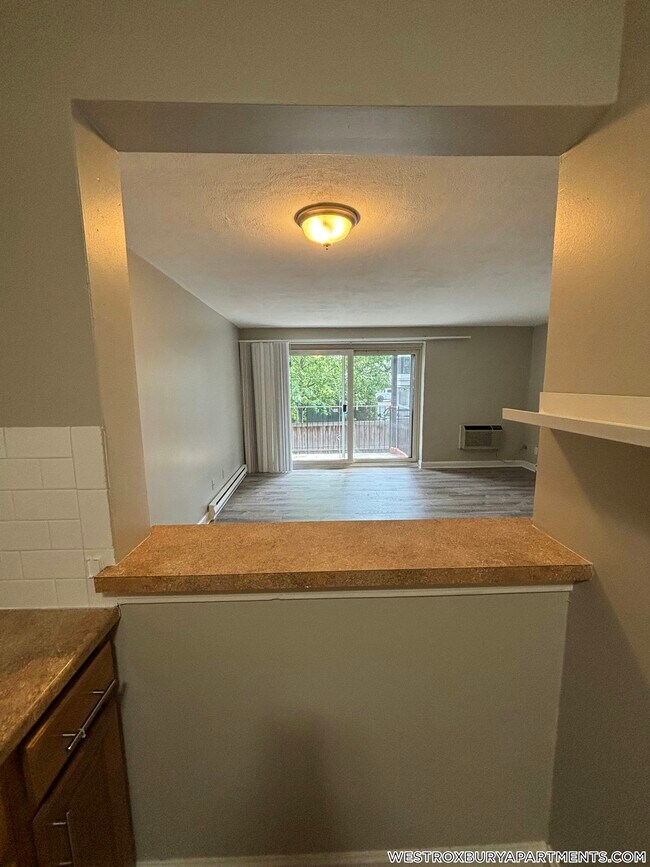 1799 Centre St Unit 15