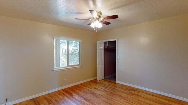 Photo - 3830 Thomason Ave