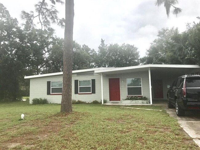 Building Photo - 813 S Amelia Ave
