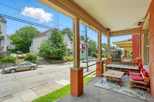 Photo - 2319 Victor St