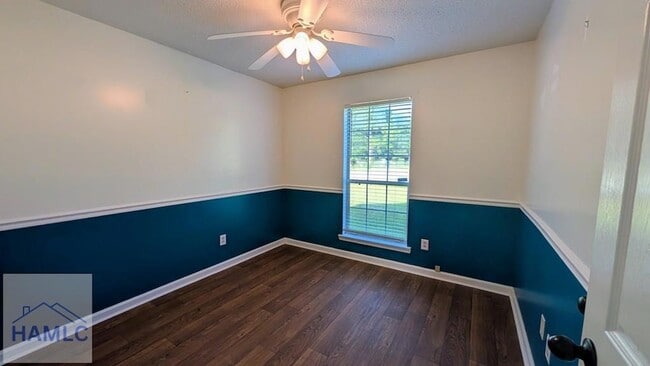Photo - 1801 Dunlevie Rd