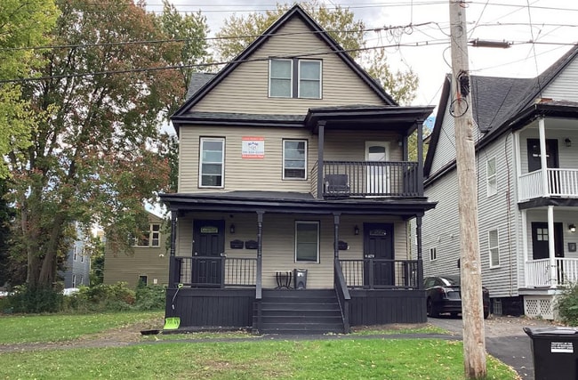 Photo - 104 Ashworth Pl